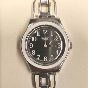 Swatch watch WHITE CHAIN YSS254G 2010 Irony Lady in case with battery